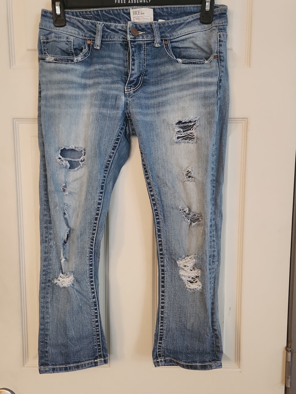 BKE Light Wash Distressed Cropped Ankle Jeans